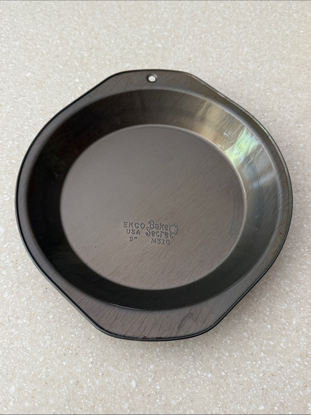Vintage EKCO Baker’s Secret M310 9” Metal Pie Pan USA Hole For Hanging